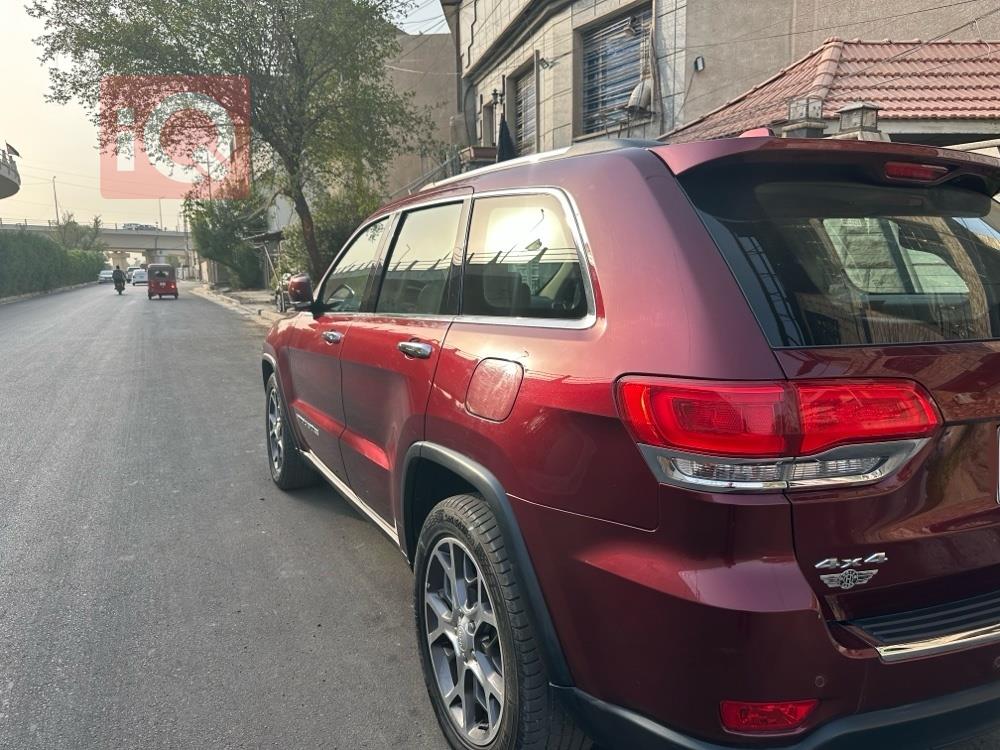 جيب جراند شيروكي